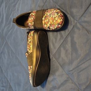 Alegria Savvie size 7US/37
